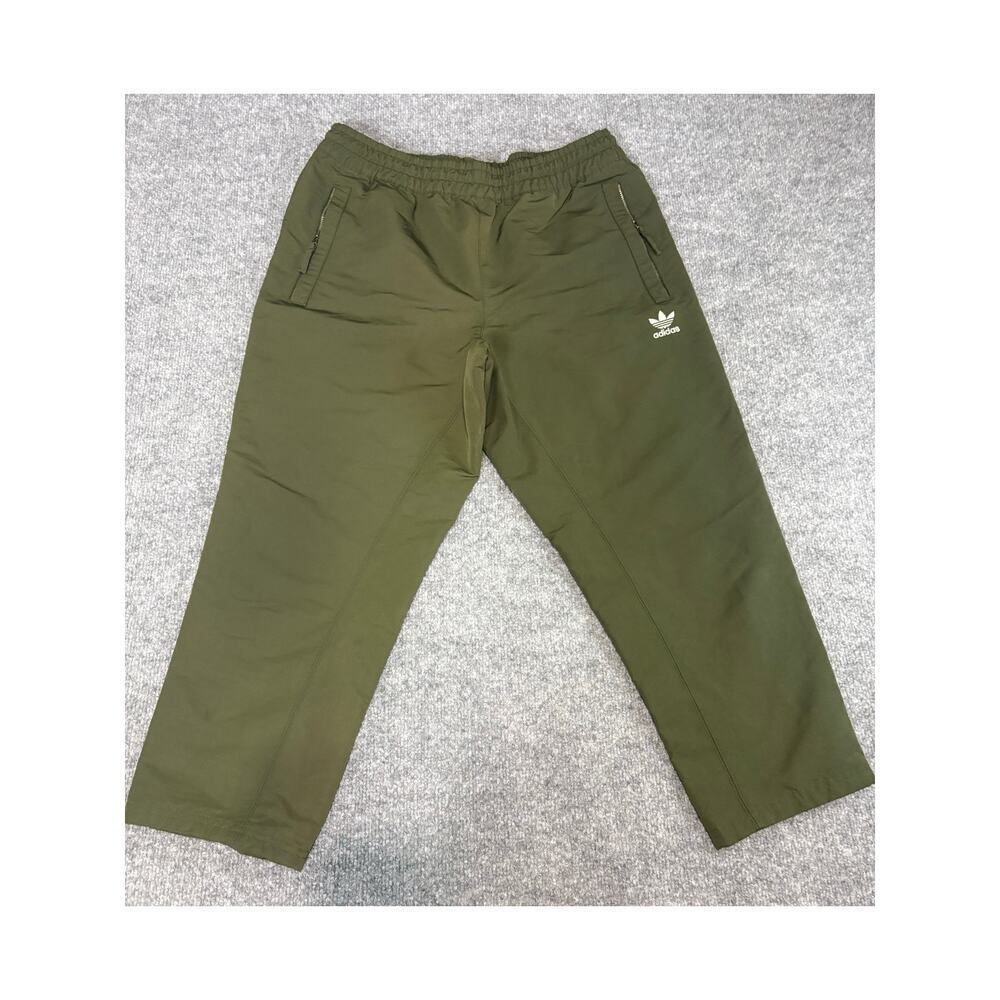Adidas fully lined Joggers - Unisex Size L with Pockets and trefoil logo